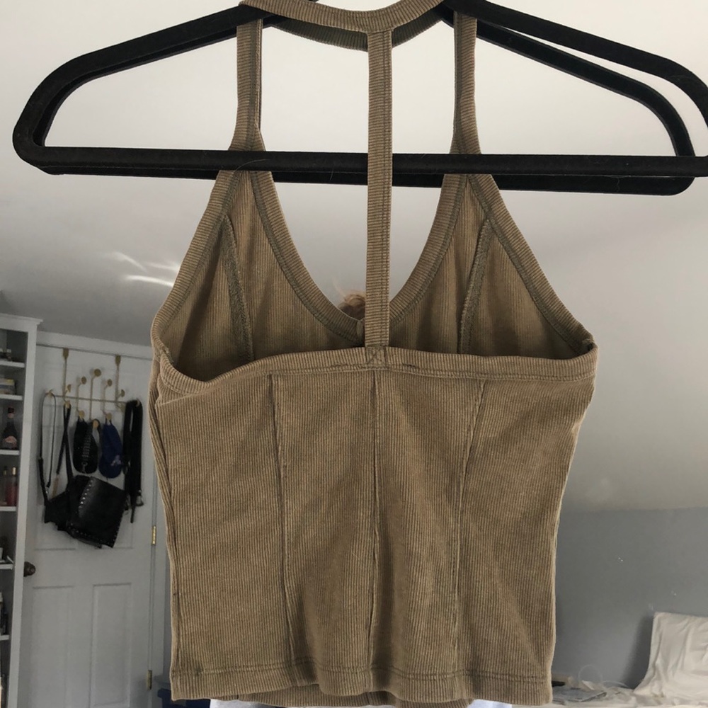 Cropped Tank Top - Picture 2 of 2